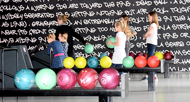 Kinderfeestje bij bowlingcentrum in Helmond